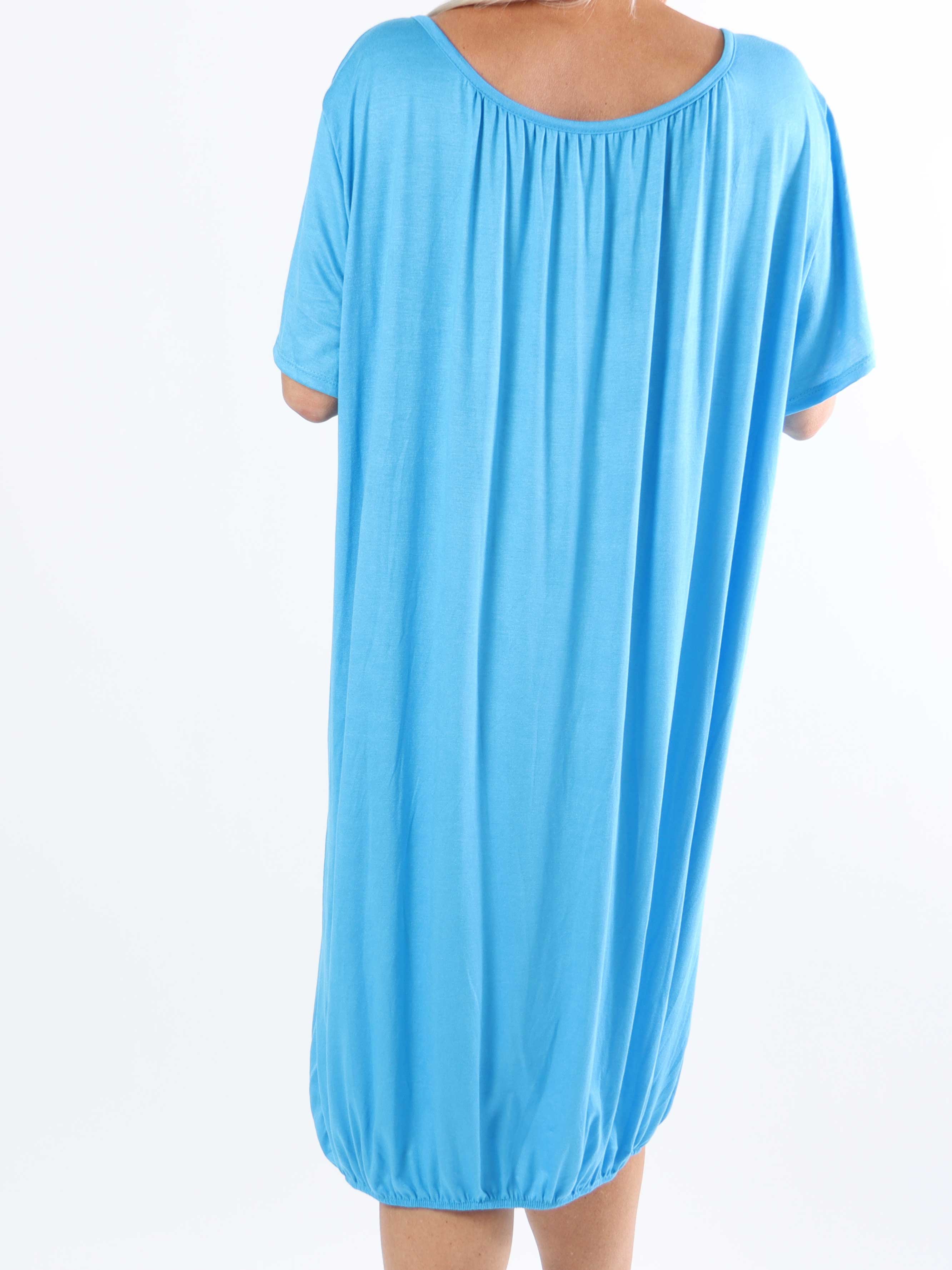 Miracle Dress - Basis plus size kjole i viskose med elastik forneden